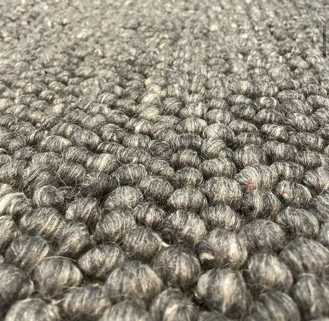 Rug | 100% Wool Charcoal